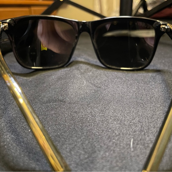 Gucci polarized men’s sunglasses - Picture 6 of 9